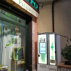 distributore-automatico-farmacie-evx-supermoon-farma_+plus (2)