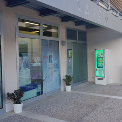 distributore-farmacie-moon_farma_plus-evx-esterna