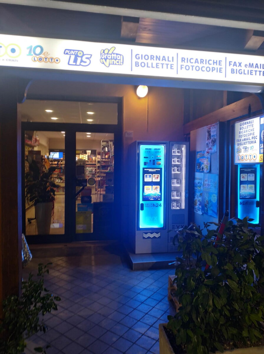 distributore-automatico-sigarette-evx-luna_+plus (4)