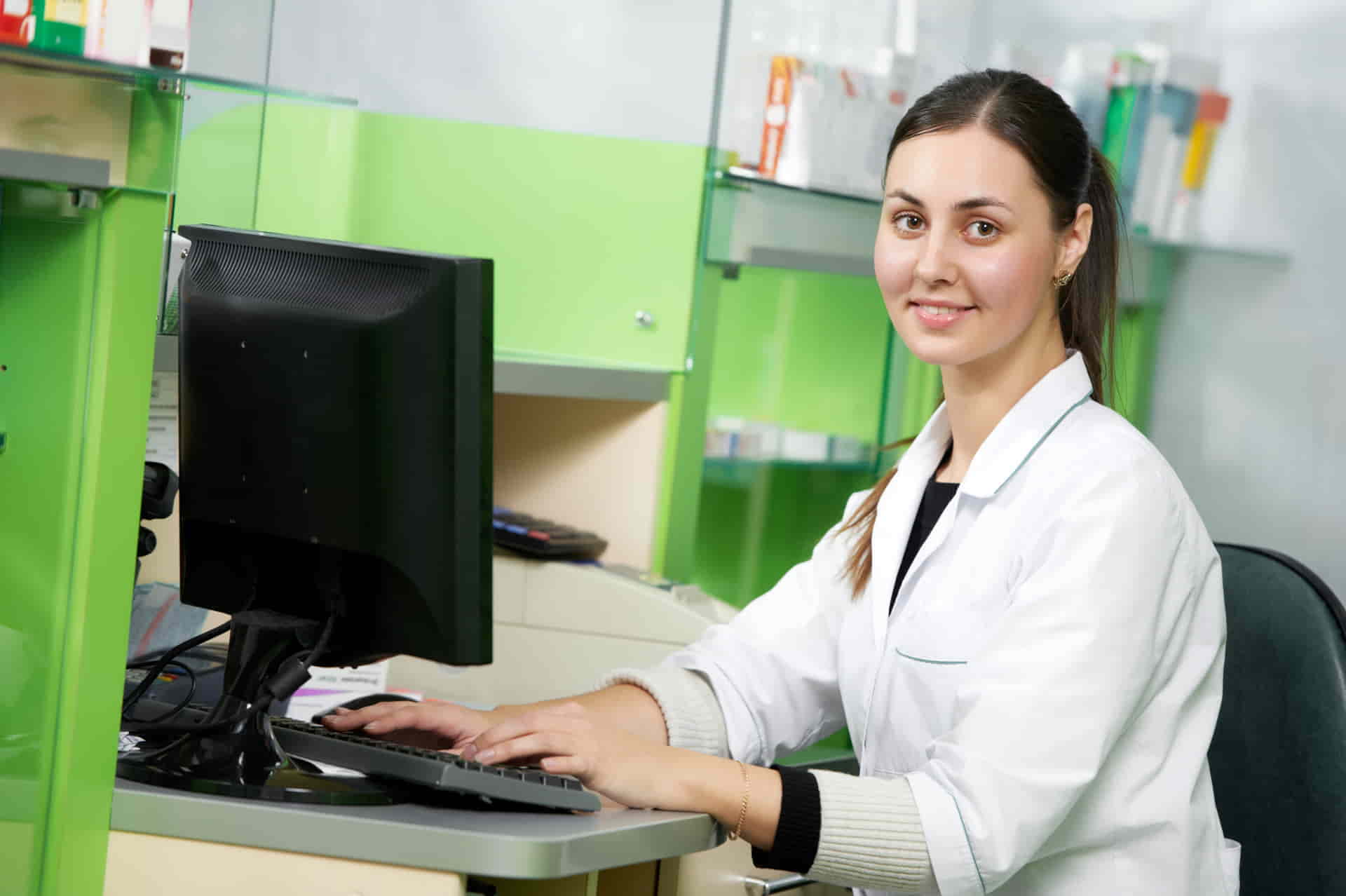 farmacista segue la fiscalità della farmacia